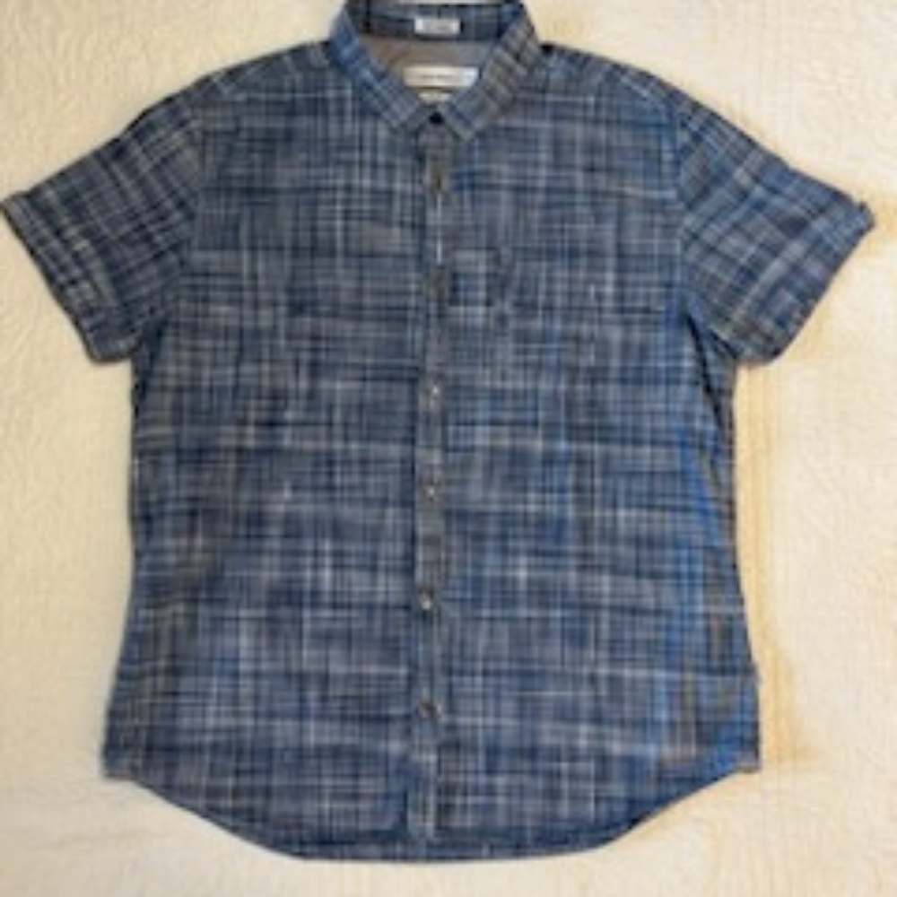 Calvin Klein Button Up Bundle - image 8